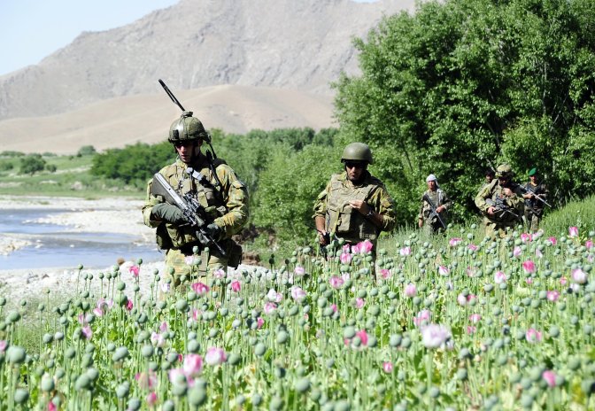 Australian-Afgan Army patrol April 2010.jpg